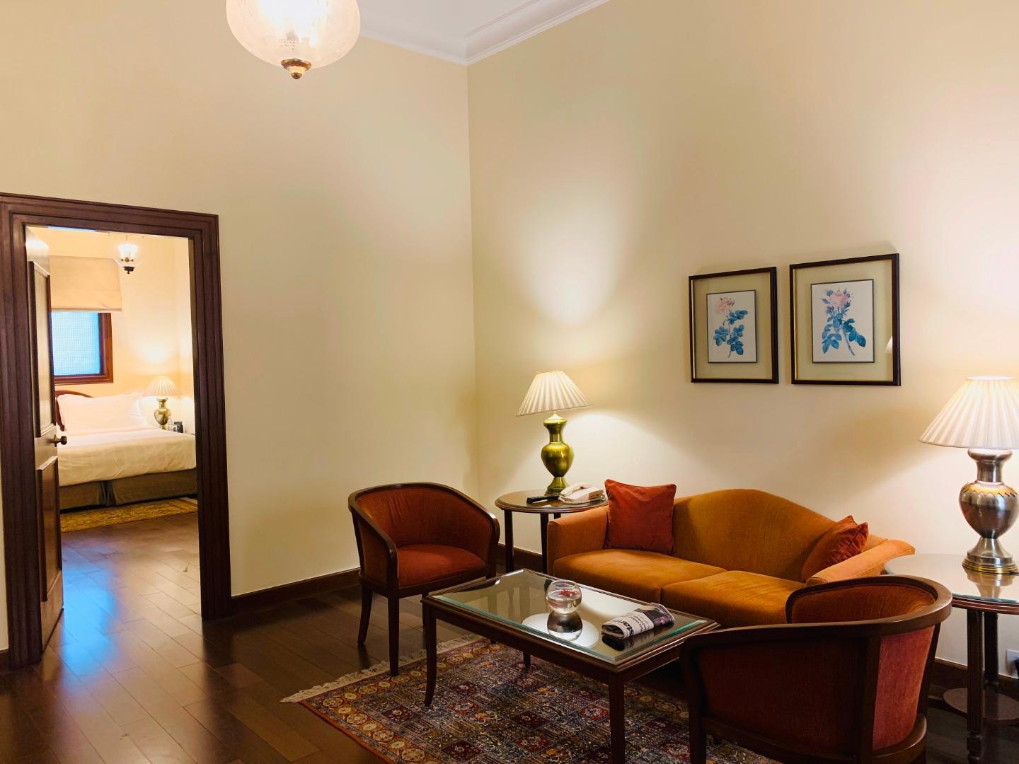 Maidens Hotel New Delhi Eksteriør bilde A suite at the Imperial Hotel